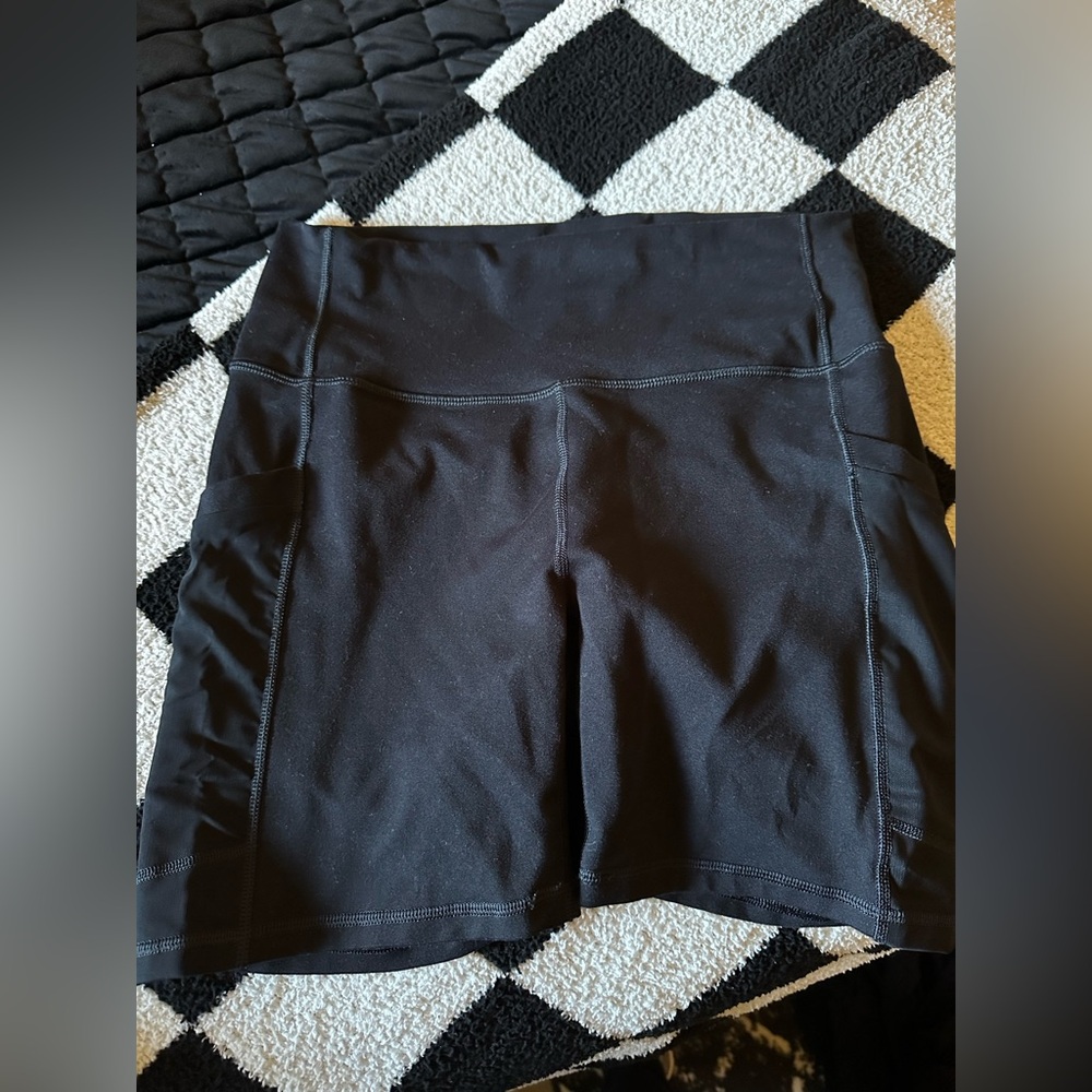 Fabletics biker shorts with pockets